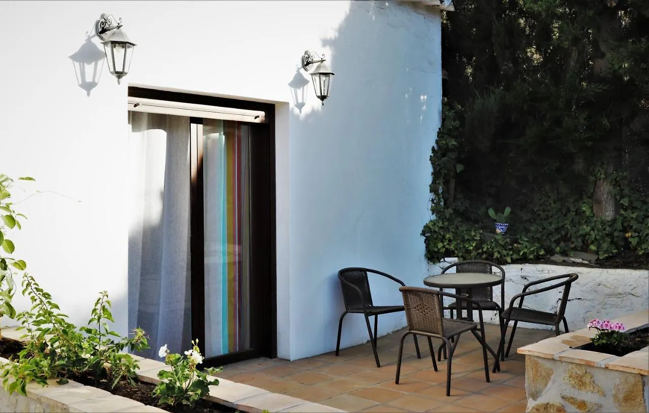 Finca La Meica Bed&Breakfast Casabermeja 0*,
